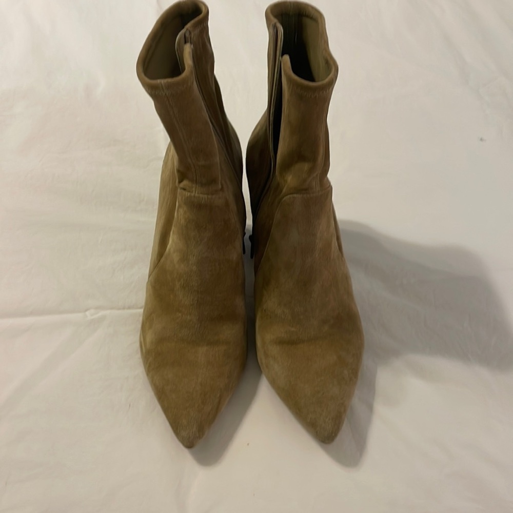 Isla Slim Ankle Booties size 7.5 in Bisque